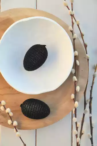 háčkované vajíčko, čierne 1