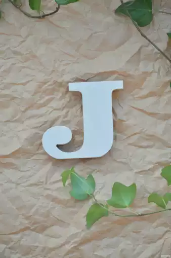 drevené písmeno J 1