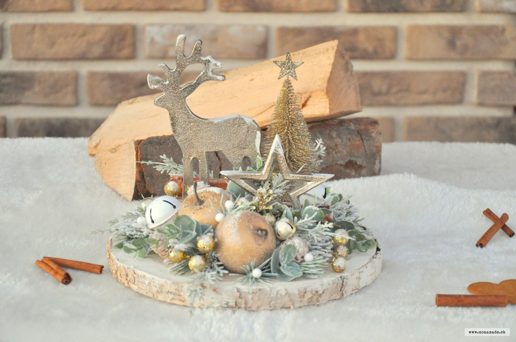 Vianočná dekorácia so sobom, hviezdom a stromčekom